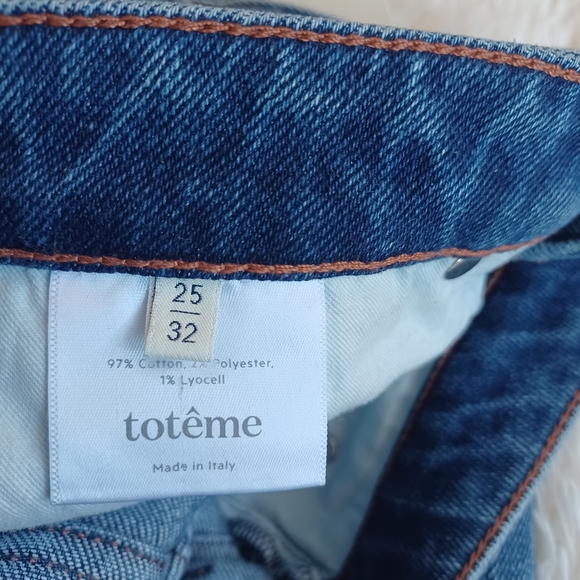 NWT Toteme Straight Leg Denim Mid Blue Wash Jeans 25/32. Inseam 26" - Picture 10 of 11